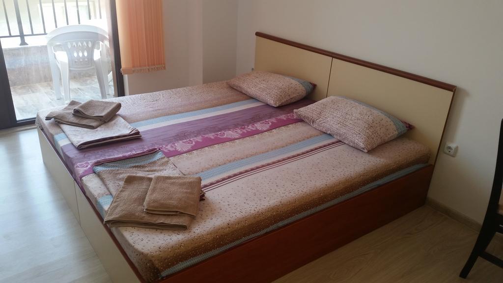 Villa Victory Apartments Nesebar Exteriör bild