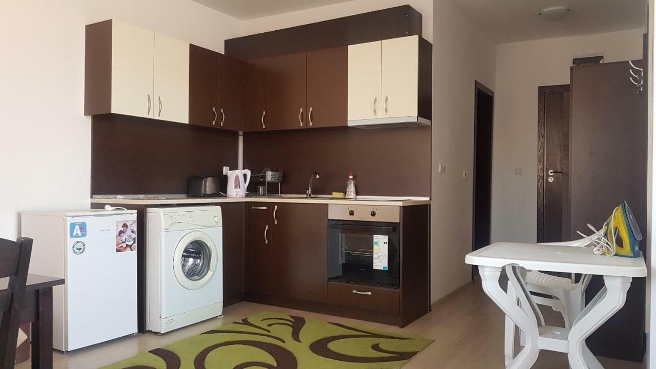 Villa Victory Apartments Nesebar Exteriör bild